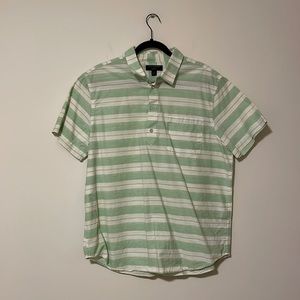 Banana Republic standard fit green strip linen half button up shirt